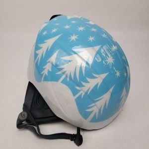 Giro Youth Ski Snowboard Sport Helmet ESmall/Small